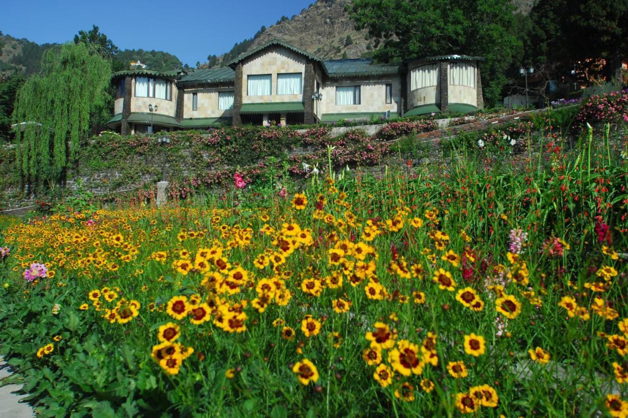 נייניטל Shervani Hilltop Resort מראה חיצוני תמונה