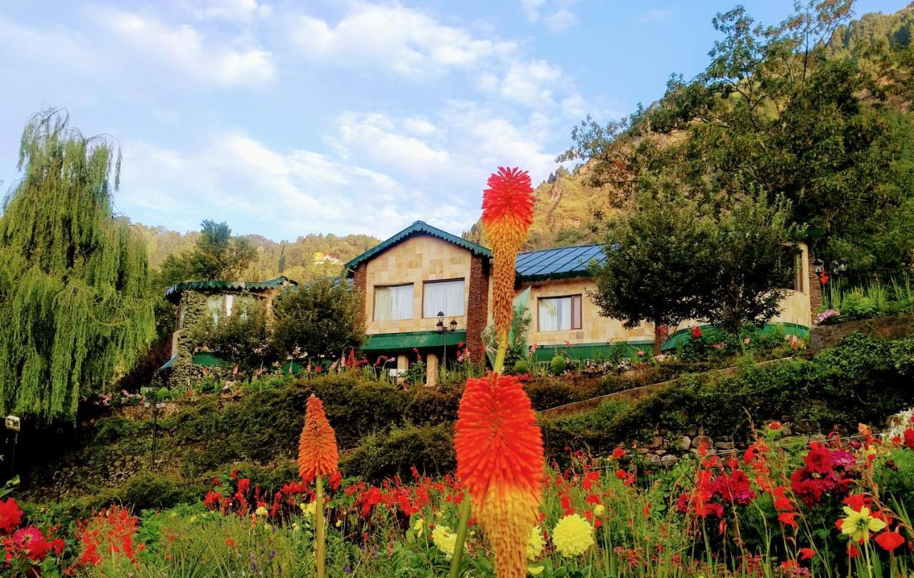 נייניטל Shervani Hilltop Resort מראה חיצוני תמונה