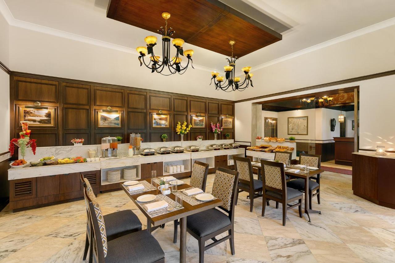 נייניטל Shervani Hilltop Resort מראה חיצוני תמונה