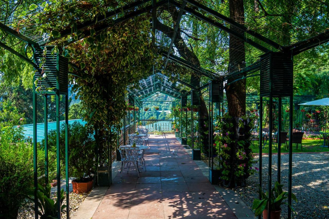 נייניטל Shervani Hilltop Resort מראה חיצוני תמונה
